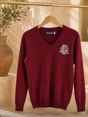 Beatties Burgundy V-Neck Sweater Women’s Size S | Classic Knit Pullover